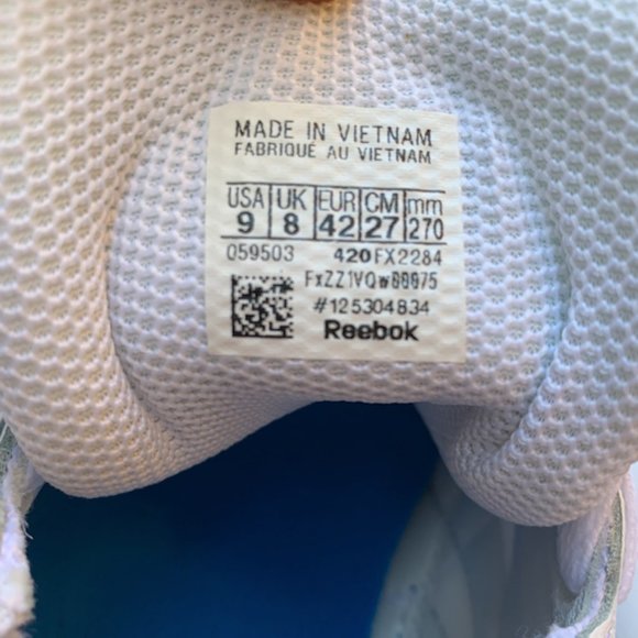 $75 Reebok unisex-adult CLASSIC LEATHER vector Navy/Horizon Blue/White 9 M US - Picture 2 of 7